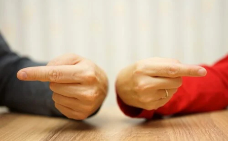 COMO FICAR SOZINHO PODE TORNAR-NOS MAIS FELIZES