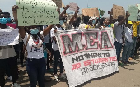 POLÍCIA NACIONAL TRAVA MANIFESTAÇÃO CONTRA SUBIDA DAS PROPINAS EM LUANDA