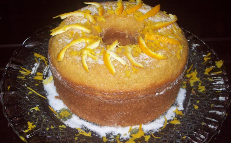 BOLO DE LARANJA COM CASCA DE MAÇÃ E AVEIA