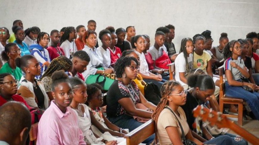 ESTUDOS APONTAM QUE MAIS DE 70% DOS CABO-VERDIANOS SÃO CATÓLICOS