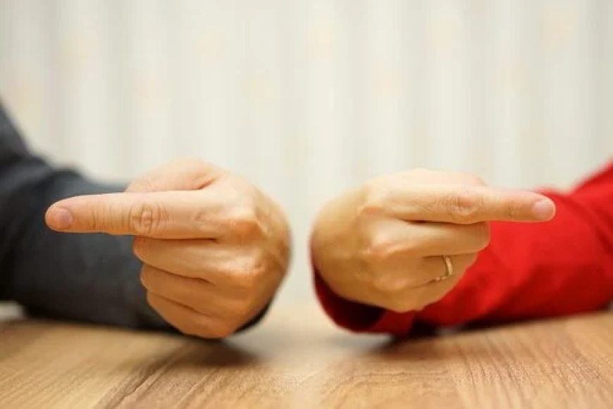 COMO FICAR SOZINHO PODE TORNAR-NOS MAIS FELIZES