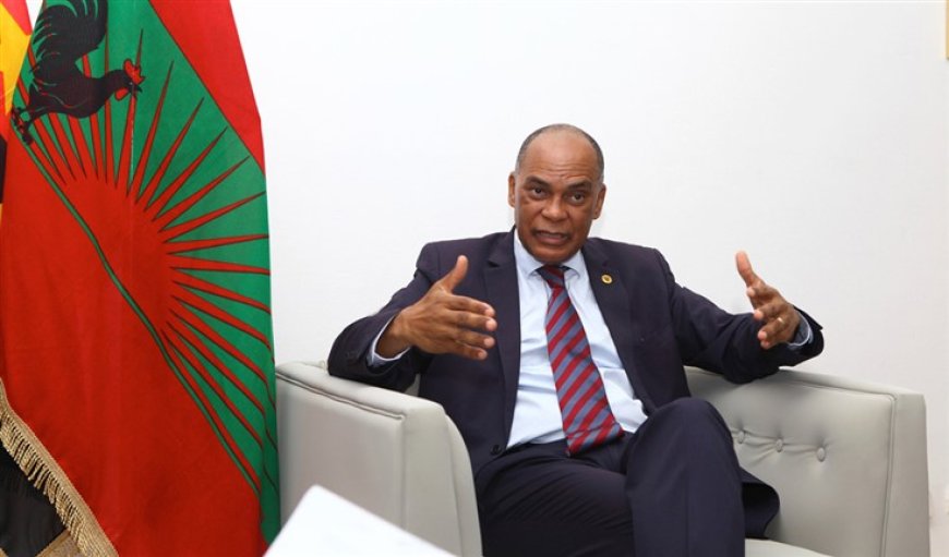 LÍDER DA UNITA APRESENTA VISÃO ESTRATÉGICA PARA O DESENVOLVIMENTO DE ANGOLA
