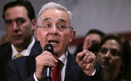 TRIBUNAL SUPERIOR DA COLÔMBIA ORDENA LIBERTAÇÃO DO EX-PRESIDENTE ÁLVARO URIBE