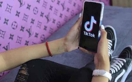 FUNCIONÁRIOS DO TIKTOK ALERTAM PARA RISCOS DA APP NA SAÚDE DOS JOVENS