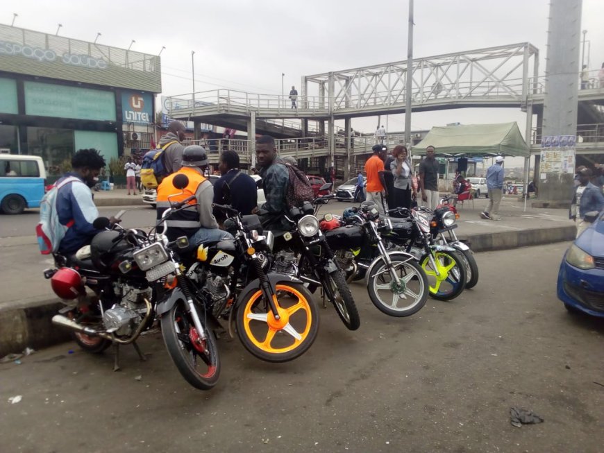 VILA DO GAMEK SOB AMEAÇA: MOTOTAXISTAS DENUNCIAM ROUBO DIÁRIO DE MOTORIZADAS