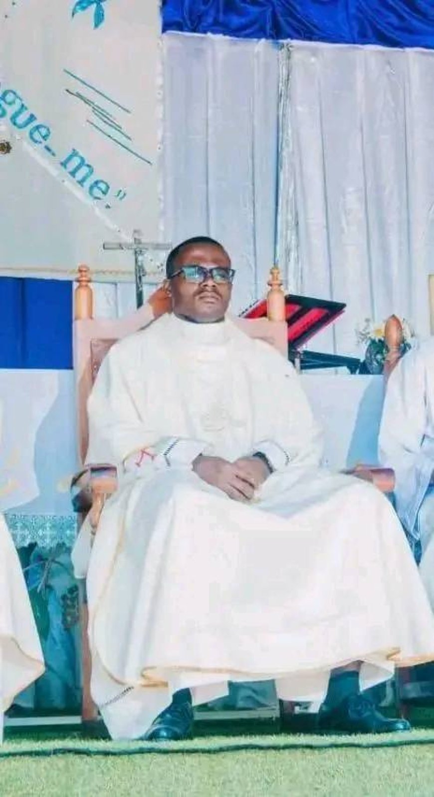 PADRE DA ARQUIDIOCESE DO HUAMBO ENCONTRADO MORTO: PAI É O PRINCIPAL SUSPEITO