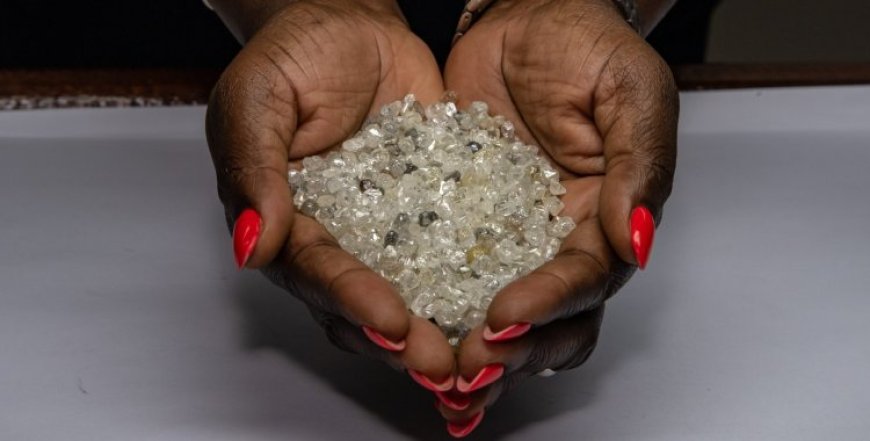 ANGOLA DESTACA-SE COMO UM DOS MELHORES DESTINOS PARA A PROCURA DE DIAMANTES