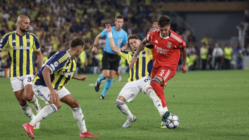 DEFESA DO BENFICA ENTRA PARA A HISTÓRIA MAS COM ATAQUE EM CRISE
