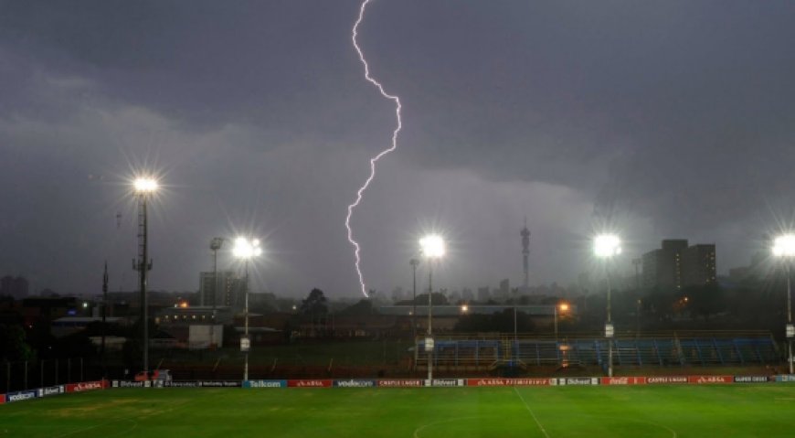 UM RAIO EM CAMPO JÁ MATOU UMA EQUIPA INTEIRA E DEIXOU A OUTRA ILESA