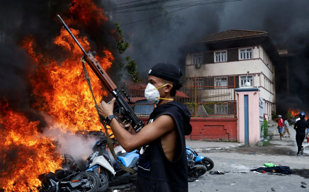 PROTESTOS NO NEPAL DEIXAM MAIS DE 50 MORTOS E 12.500 RECLUSOS FORAGIDOS
