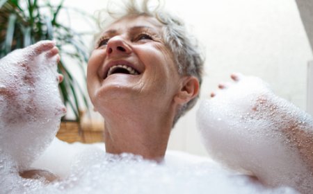 DEPOIS DOS 60 ANOS BANHOS EXCESSIVOS PODEM SER PREJUDICIAIS