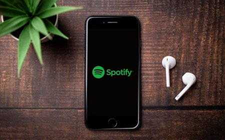 SPOTIFY IMPÕE NOVAS REGRAS PARA BARRAR IA DA PLATAFORMA