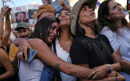 PRIMEIROS REFÉNS ISRAELITAS CHEGAM A BASE MILITAR EM ISRAEL