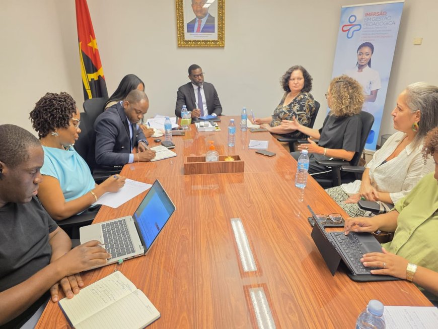 FIOCRUZ APOIA ANGOLA NA FORMAÇÃO DE 38 MIL PROFISSIONAIS DE SAÚDE