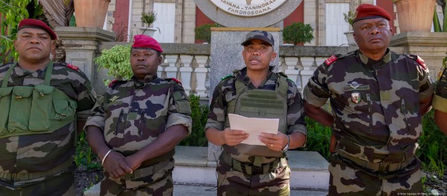 CRISE EM MADAGASCAR: UNIDADE MILITAR AFIRMA TER ASSUMIDO PODER
