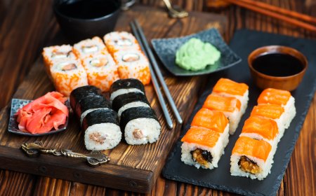 RECEITA TRADICIONAL DE SUSHI (À MODA JAPONESA, COM UM TOQUE TROPICAL)