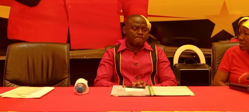 COMITÉ MUNICÍPAL DA MAIANGA ELEGE NOVA SECRETÁRIA DA OMA