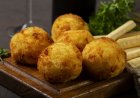BOLINHOS DE BACALHAU COM BATATA-DOCE