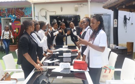 MAIS DE 40 JOVENS BENEFICIARAM-SE DO CURSO GRATUITO DE JORNALISMO EM LUANDA