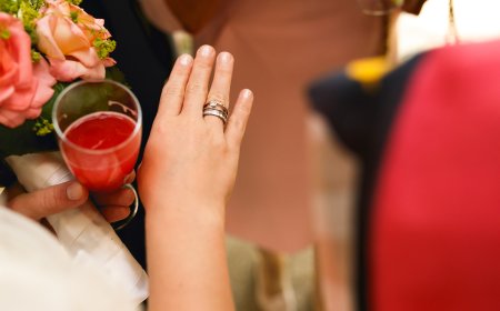 JAPONESA SE CASA COM PERSONAGEM GERADO POR INTELIGÊNCIA ARTIFICIAL