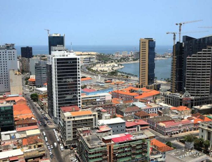 QUEM PODE SER CHAMADO DE “DOUTOR” EM ANGOLA?