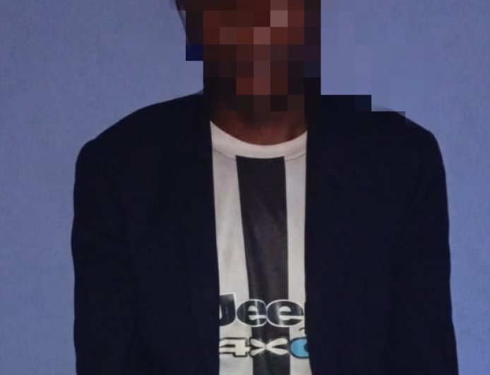 POR CRENÇAS DE FEITIÇARIA JOVEM MATA TRÊS CIDADÃOS NO BIÉ