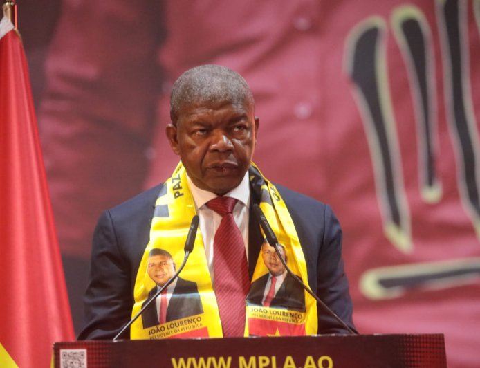 “TEMOS DE LUTAR SEMPRE PARA QUE A PRODUÇÃO SUPERE O CONSUMO”