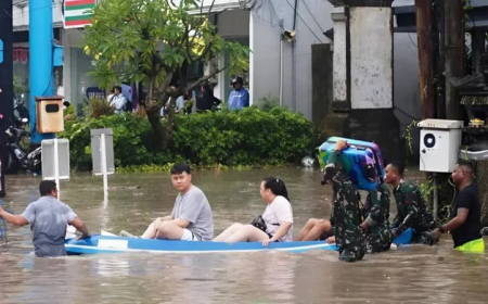 ENCHENTES NA INDONÉSIA DEIXAM 14 MORTOS E QUATRO DESAPARECIDOS