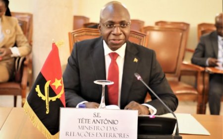 TÉTE ANTÓNIO EM LOMÉ PARA REUNIÃO SOBRE PAZ NA RDC E NOS GRANDES LAGOS