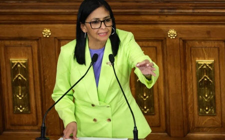 "CHEGA DE ORDENS DE WASHINGTON !"