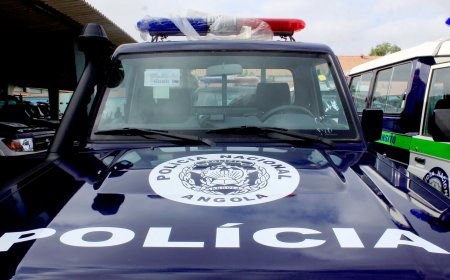 CONDECORAÇÕES A EFECTIVOS DA POLÍCIA MARCAM 50 ANOS DA CORPORAÇÃO