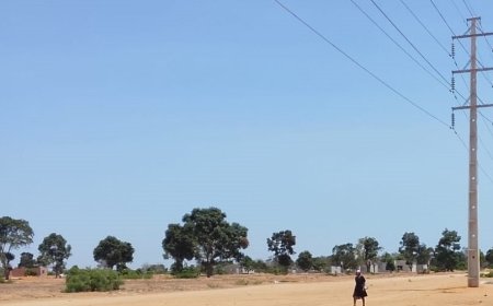 MORADORES DO BAIRRO ESCOLA CLAMAM POR ENERGIA E ÁGUA POTÁVEL EM CALUMBO