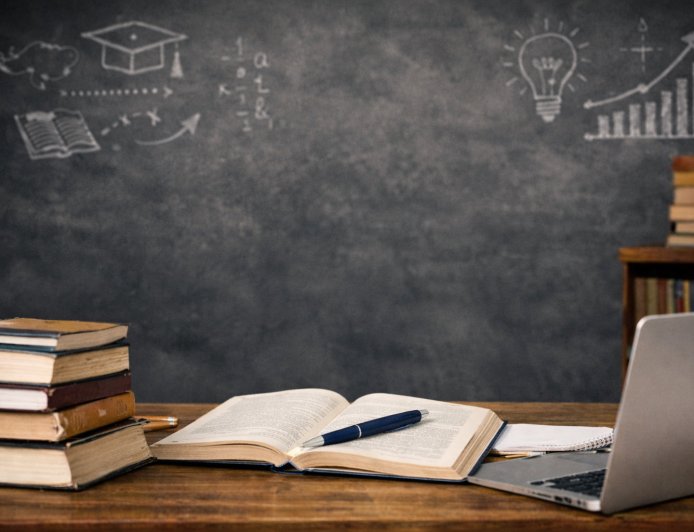 NÃO SE DEIXE SEDUZIR PELO DISCURSO QUE DESVALORIZA A FORMAÇÃO