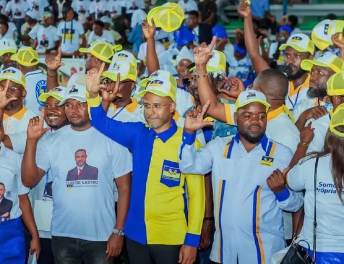 JORNALISTAS DENUNCIAM MAUS-TRATOS E ABANDONO POR PARTE DE DIRIGENTES  DO PARTIDO LIBERAL