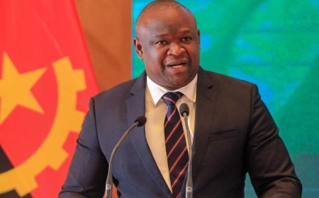 MINISTRO DO INTERIOR LAMENTA FILAS NOCTURNAS PARA OBTENÇÃO DE PASSAPORTES E CARTAS DE CONDUÇÃO