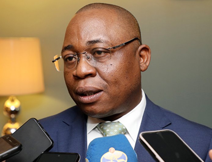 NOMEAÇÃO DE PEDRO MENDES DE CARVALHO: PROCEDIMENTOS DA ELEIÇÃO E ENQUADRAMENTO INSTITUCIONAL