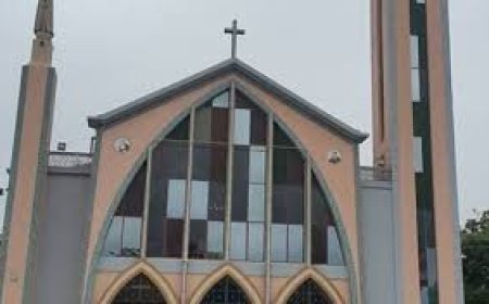 RANGEL EM FESTA: PAPA LEÃO XIV REFORÇA MISSÃO PASTORAL JUNTO DO CLERO EM LUANDA