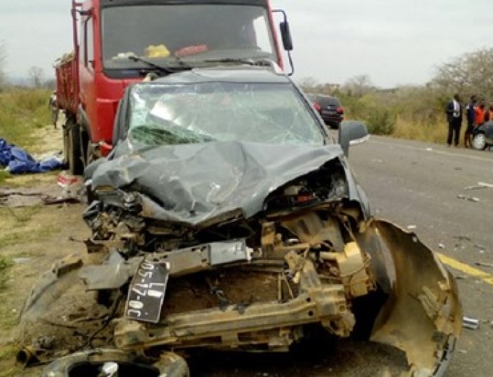 TRÁGICO ACIDENTE NA EN110 PROVOCA TRÊS MORTES E DOIS FERIDOS NO ICOLO E BENGO