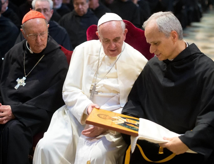 LEÃO XIV: O PERCURSO DE ROBERT PREVOST ATÉ AO TRONO DE PEDRO