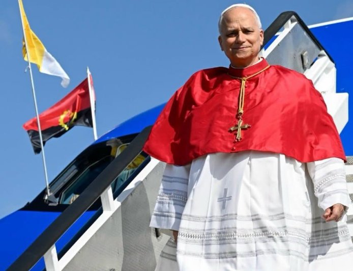 LUANDA RECEBE PAPA LEÃO XIV ENTRE MULTIDÃO, ESPERANÇA E EXPECTATIVA NACIONAL