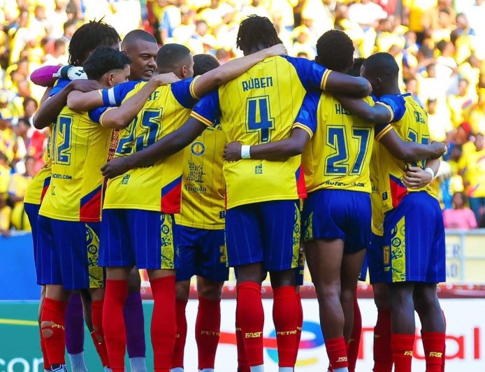 EMPATE SEM GOLOS NO COQUEIROS MANTÉM PETRO FIRME NA LIDERANÇA