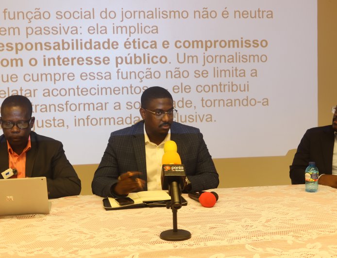 JORNALISMO EM ANGOLA: DEBATE EXPÕE FRAGILIDADES, CENSURA E ABANDONO DAS COMUNIDADES