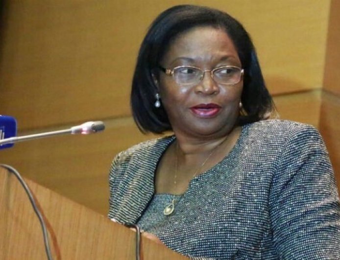 JULGAMENTO DE ANTIGA MINISTRA DAS PESCAS ARRANCA NO TRIBUNAL SUPREMO SOB ACUSAÇÃO DE PECULATO