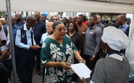 GOVERNO REFORÇA EMPREGABILIDADE JUVENIL COM DISTRIBUIÇÃO DE KITS PROFISSIONAIS E MICROCRÉDITOS EM LUANDA