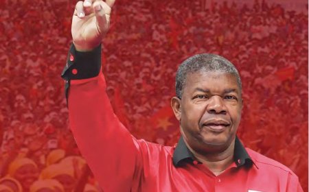 JOÃO LOURENÇO ANUNCIA INTENÇÃO DE CANDIDATURA À PRESIDÊNCIA DO MPLA