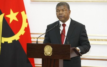 JOÃO LOURENÇO DISCURSA NO PARLAMENTO ARGELINO NO SEGUNDO DIA DE VISITA HISTÓRICA À ARGÉLIA