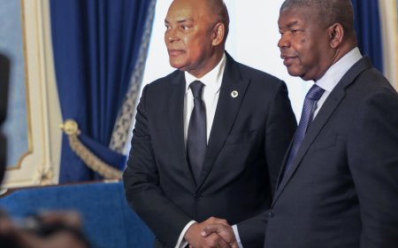 JOÃO LOURENÇO RECEBE ADALBERTO DA COSTA JÚNIOR NO PALÁCIO PRESIDENCIAL PARA DIÁLOGO POLÍTICO