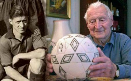 LUCIEN LAURENT ENTRA PARA A HISTÓRIA AO MARCAR O PRIMEIRO GOLO DOS MUNDIAIS