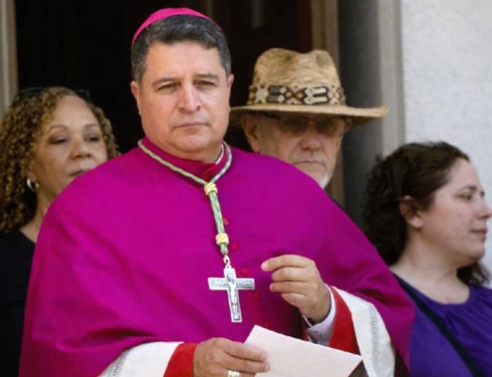 PAPA LEÃO XIV NOMEIA BISPO EX-IMIGRANTE ILEGAL NOS ESTADOS UNIDOS EM DECISÃO SIMBÓLICA