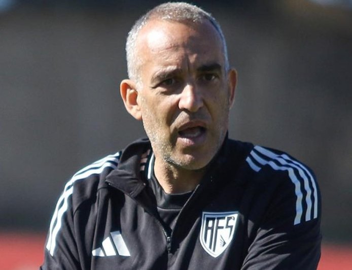 TÉCNICO LUSO-ANGOLANO ASSUME DESAFIO DE VENCER LIGA DOS CAMPEÕES PELO PETRO DE LUANDA